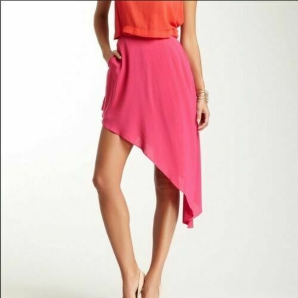 BCBGeneration Red Cardinal Asymmetrical Skirt Chiffon Sz 6‎ NWT